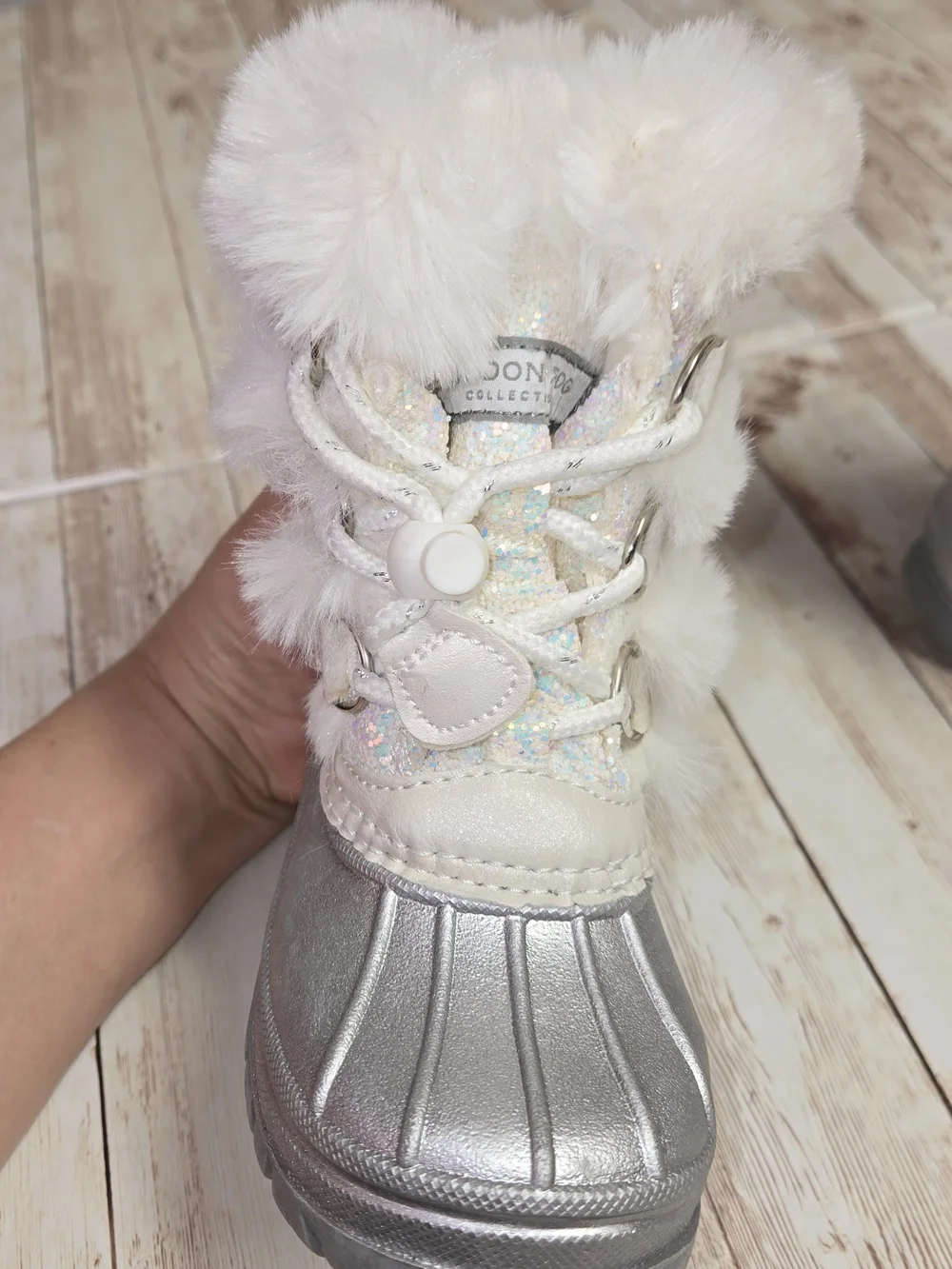 London Fog Girls Size 7M Silver Glitter Faux Fur Winter Snow Boots